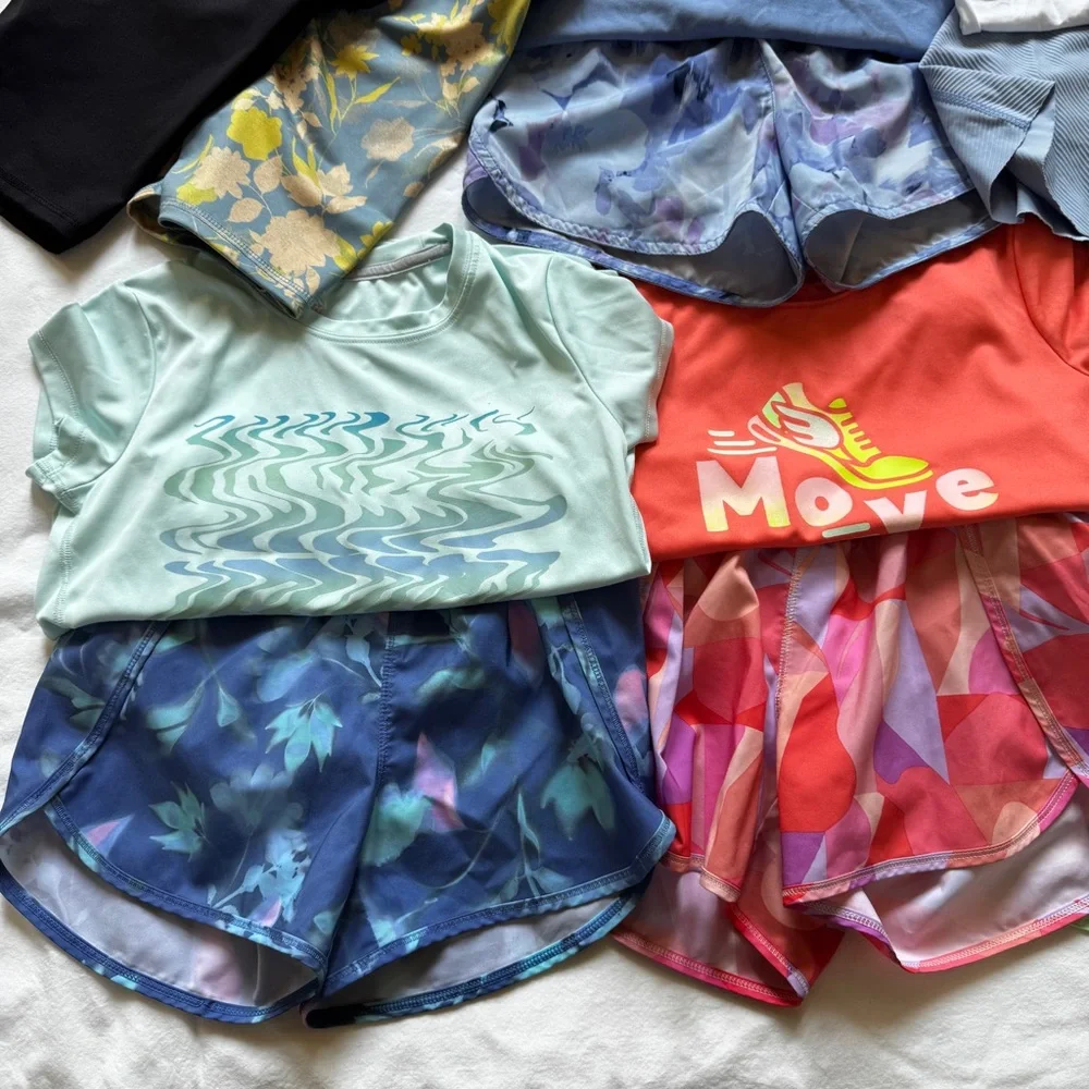 Girls Summer Bundle of Clothes M 7/8 - Picture 2 of 5